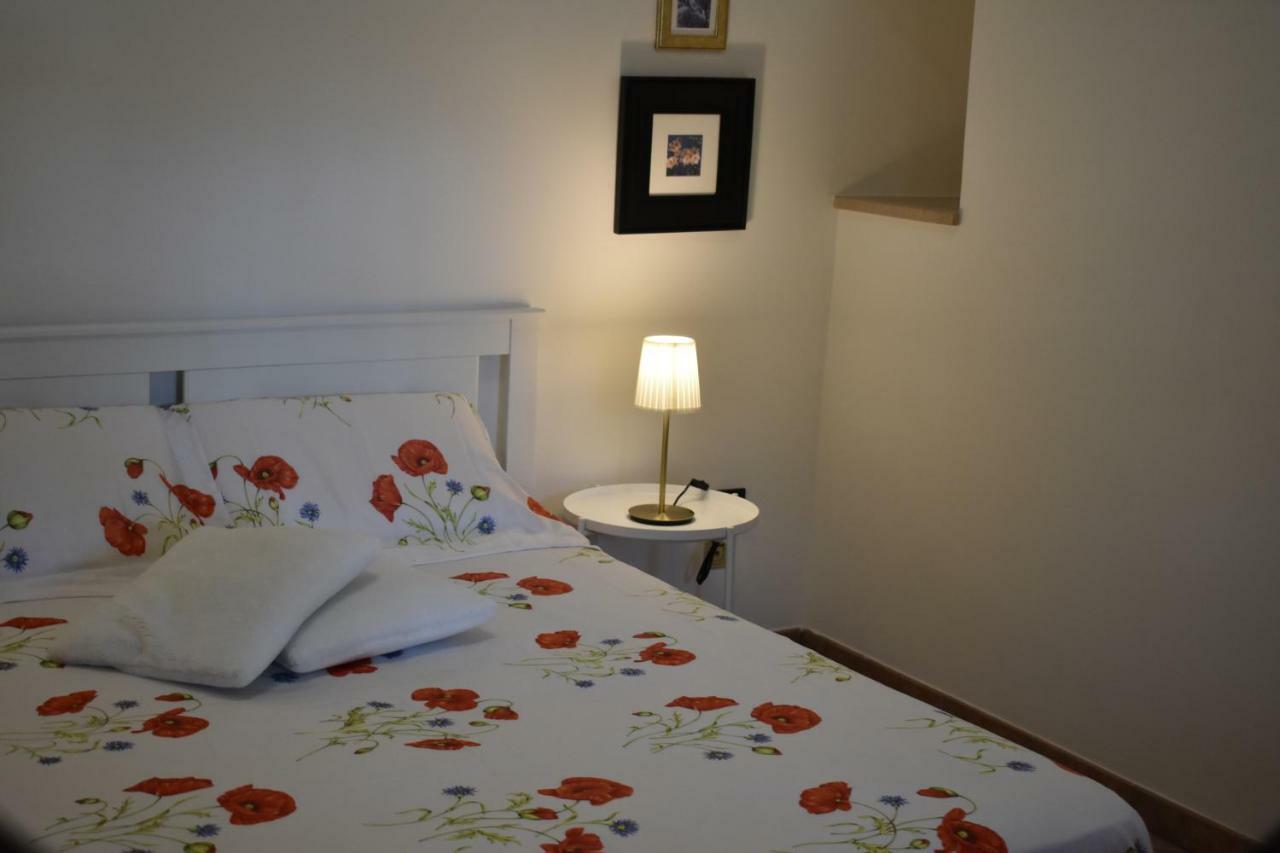 Hostal Gorgo Rinaldi - Locazioni Brevi Monopoli Exterior foto