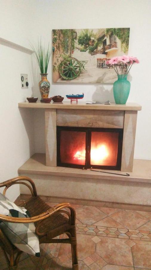 Hostal Gorgo Rinaldi - Locazioni Brevi Monopoli Exterior foto